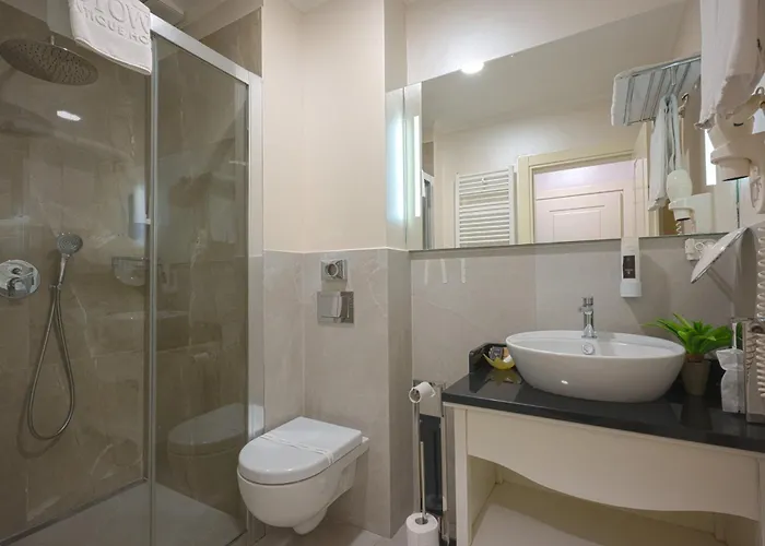 Old Town Boutique Бухарест