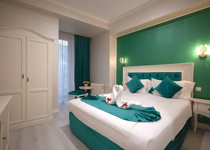 Old Town Boutique Бухарест