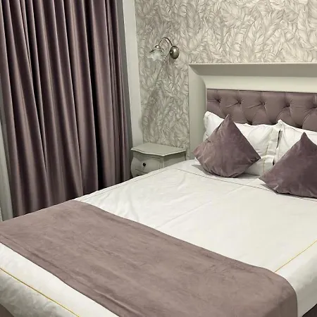 Old Town Boutique 4*