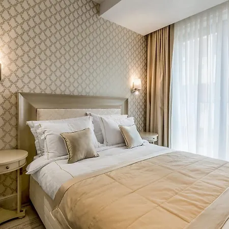 Old Town Boutique 4*