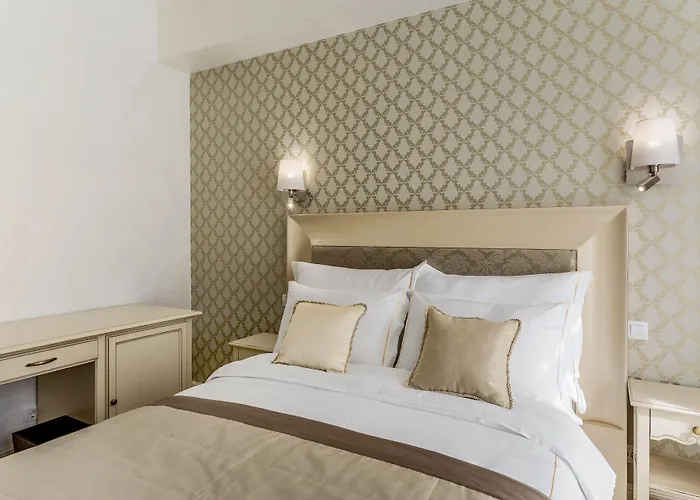 Old Town Boutique 부쿠레슈티