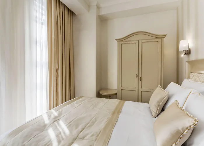 Old Town Boutique 4*