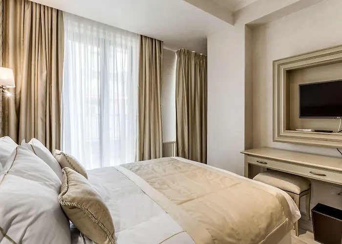 Old Town Boutique 4*