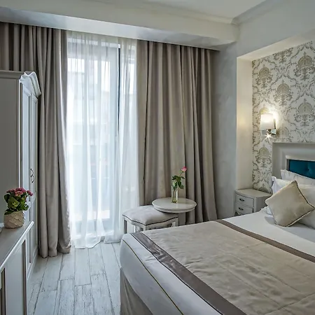 Old Town Boutique Hotel